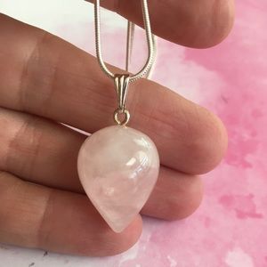 💞 Rose Quartz Pendant